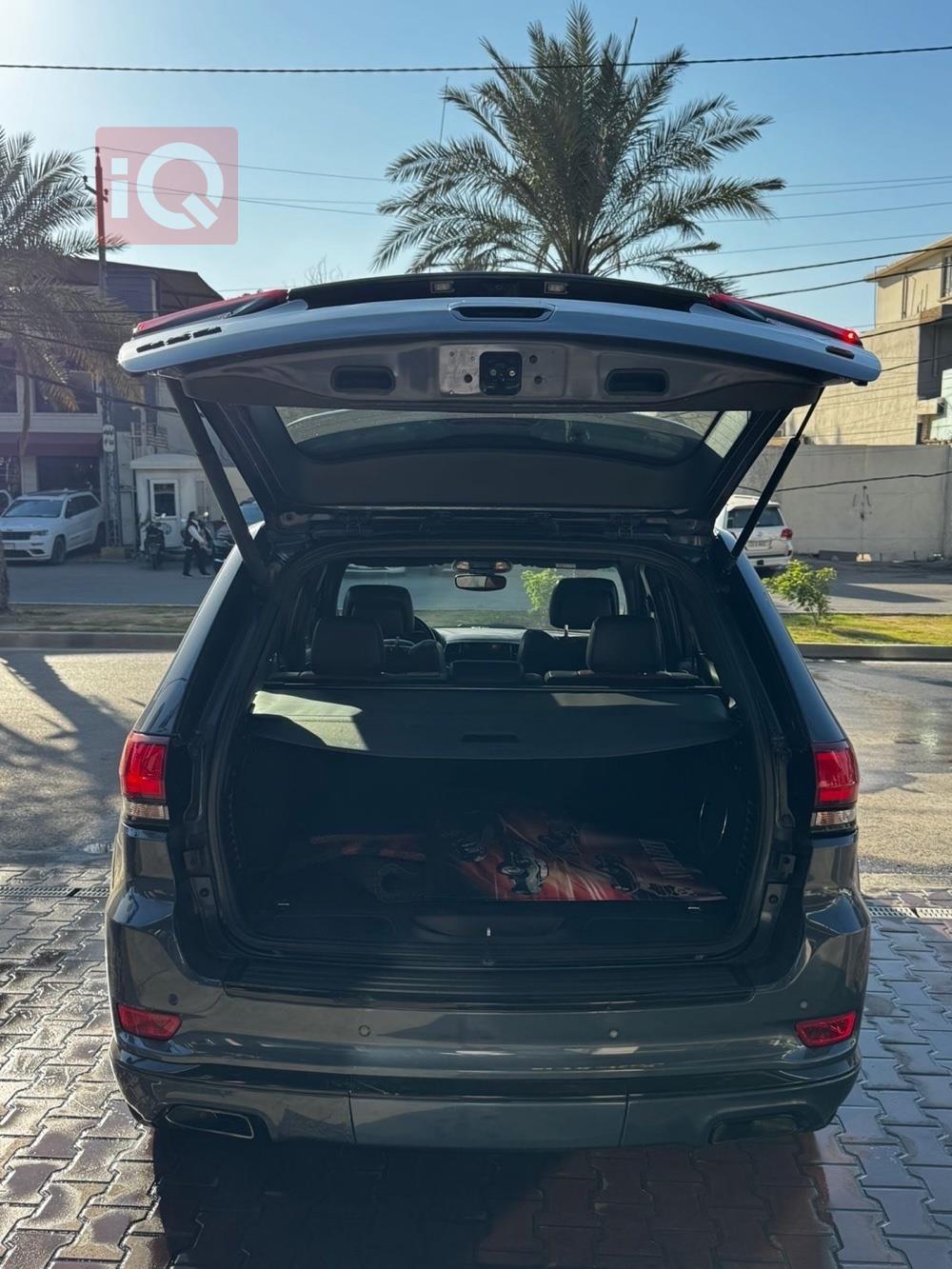 جيب جراند شيروكي